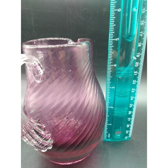 Vtg Hand Blown Cranberry Glass Creamer Ribbed Swirl Applied Handle 5" Small - Picture 10 of 12